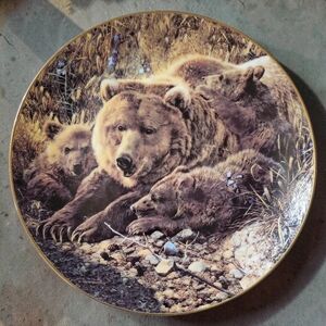 Vtg 1994 Close To Mom Carl Brenders 8.5" Bradford Plate #7751A Grizzly Bear Cubs
